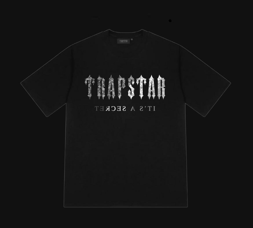 Trapstar Decoded Paisley
Monochrome Edition TEE Black