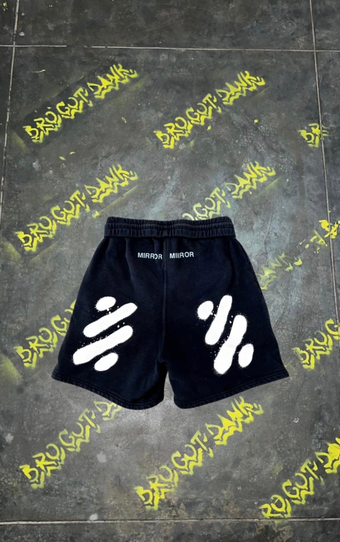 Off-White Spray Paint Shorts Black